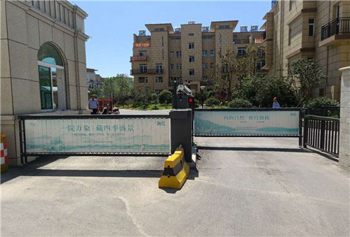 青島自來水公司車牌識(shí)別系統(tǒng) - 中出網(wǎng)-智能出入口與停車充電門戶