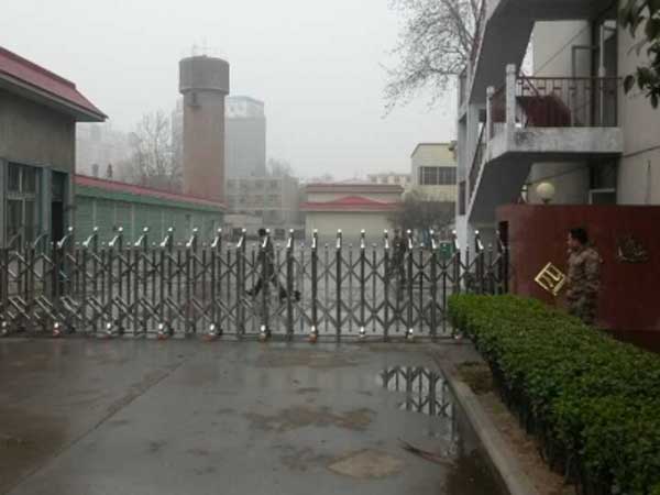 熱烈祝賀新鄉(xiāng)出安智能電動伸縮門進(jìn)駐新鄉(xiāng)空軍部隊