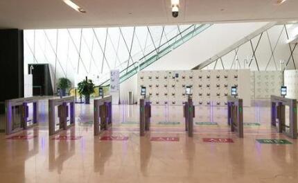 大梅沙開園啦！富士智能線上預(yù)約平臺和現(xiàn)場智能取、檢票管理系統(tǒng)為您服務(wù)！