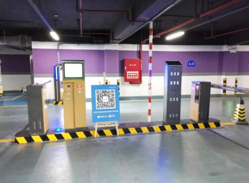 富士智能無人值守停車場系統(tǒng)全面賦能，助力城市發(fā)展！