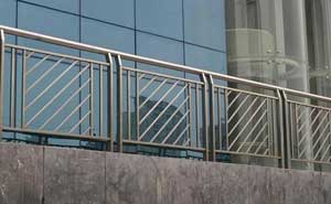 不銹鋼護(hù)欄 - 不銹鋼護(hù)欄