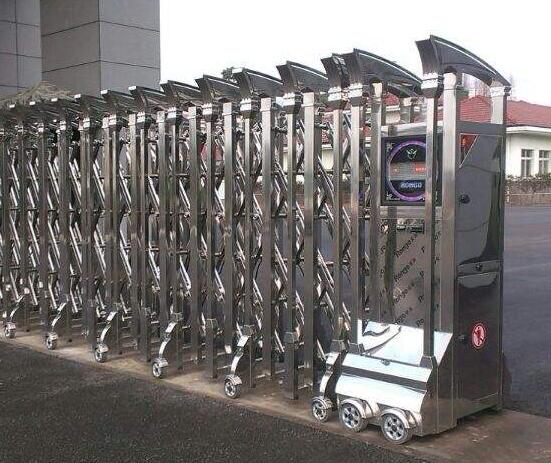 邢臺出安智能伸縮門安裝在冀中能源邢臺礦業(yè)集團(tuán)有限責(zé)任公司大門口