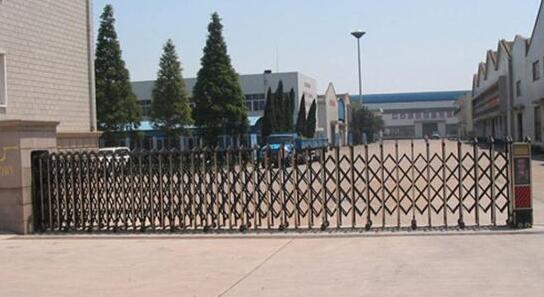 邢臺出安智能伸縮門進(jìn)駐邢臺市啟智學(xué)校