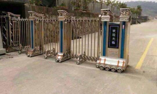 鳴謝巔峰國(guó)際應(yīng)用邢臺(tái)出安智能電動(dòng)伸縮門(mén)