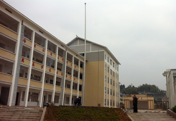 龍巖出安智能旗桿進駐龍巖才溪小學(xué)