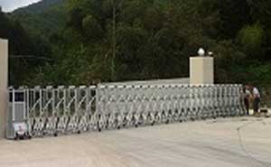 龍巖岅寮嶺監(jiān)測(cè)站電動(dòng)伸縮門案例