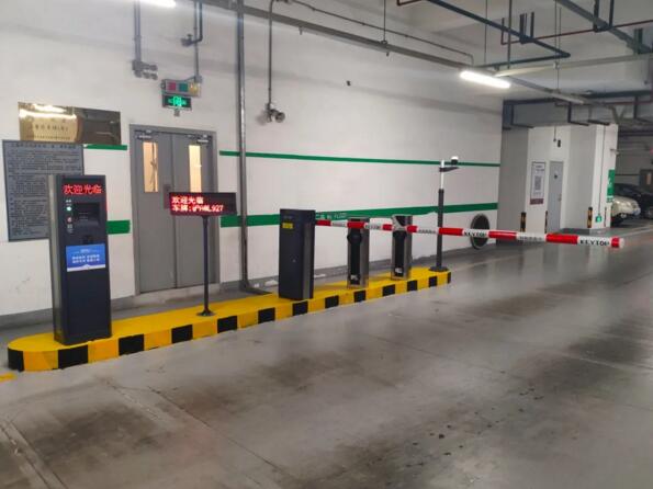 基于視頻免取卡系統(tǒng)的高識別準確率