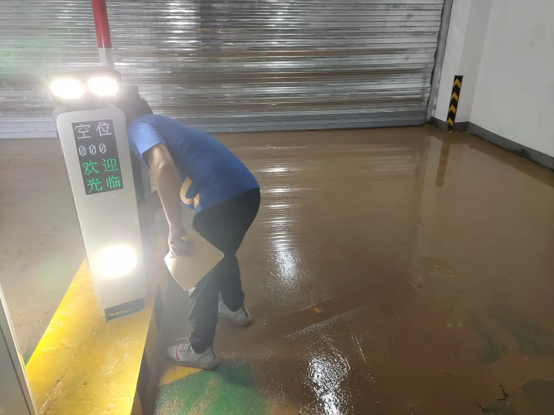 科拓迅速組織速泊專業(yè)技術(shù)團隊奔赴一線