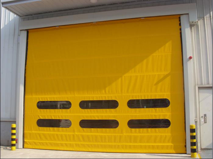 車間門(mén)口堆積門(mén)