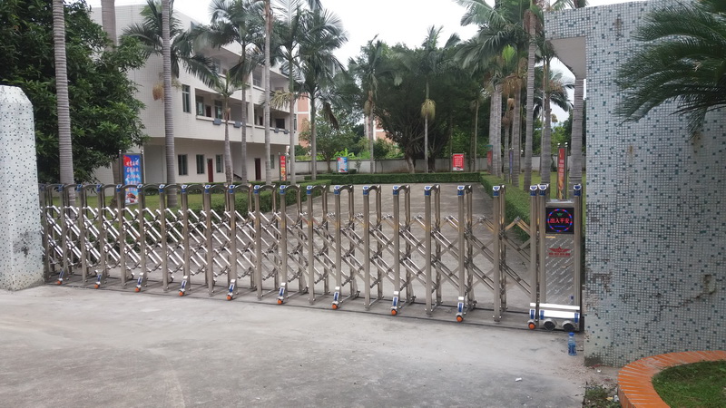 莆田出安智能伸縮門進駐莆田佳通紙制品有限公司