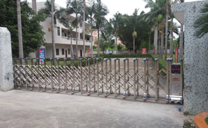 莆田佳通紙制品有限公司伸縮門(mén)案例