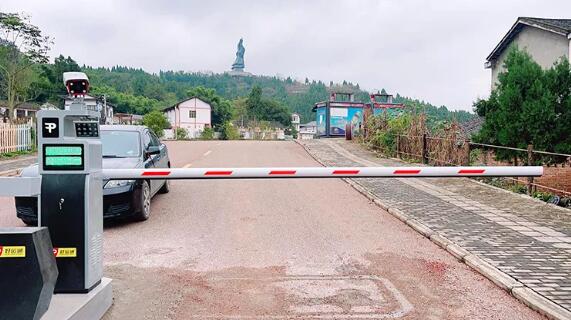 陳摶故里景區(qū)通道出入口選用道爾恭Ⅲ一體機