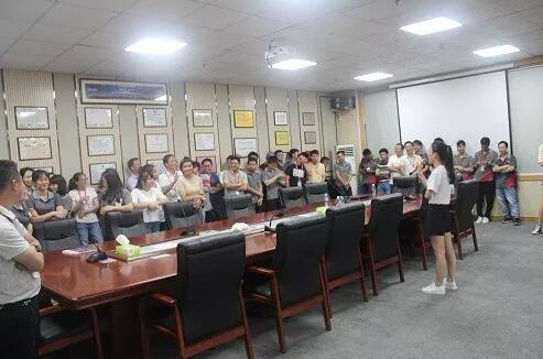 每月一度的道爾員工生日會(huì)在深圳總部舉行