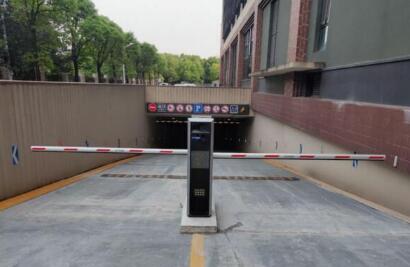 道爾恭V一體機(jī)進(jìn)駐上海交通大學(xué)