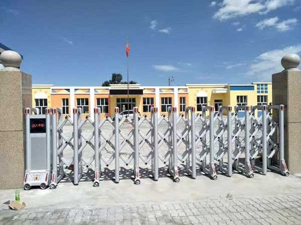 開封市高級(jí)技工學(xué)校電動(dòng)伸縮門案例 - 中出網(wǎng)-智能出入口與停車充電門戶