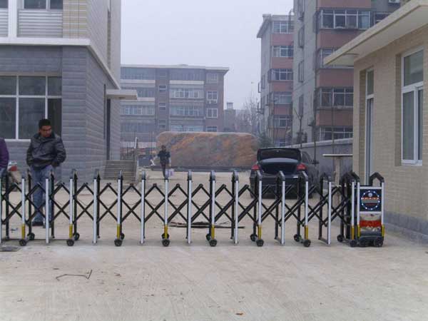 喜迎德陽出安智能電動伸縮門進駐德陽西都名苑