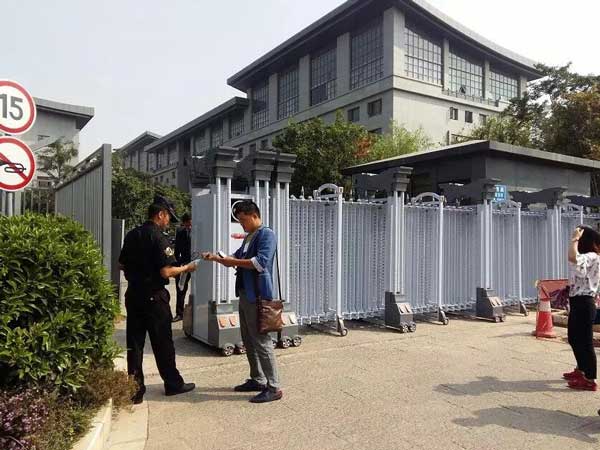 熱烈祝賀宜賓出安智能電動(dòng)伸縮門進(jìn)駐宜賓人民政府