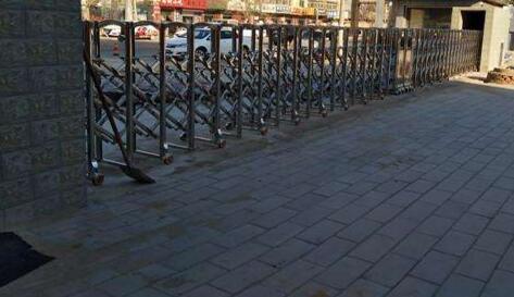 熱烈祝賀張家口出安智能電動伸縮門安裝在張家口文華電力中等職業(yè)學(xué)校大門口