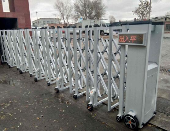 張家口市新世紀(jì)職業(yè)學(xué)校成功安裝張家口出安智能伸縮門