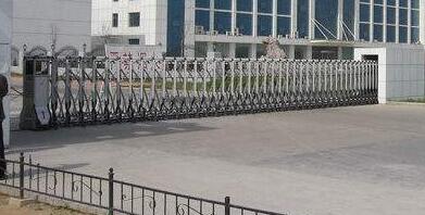 張家口宏建窗業(yè)有限公司項目伸縮門支持張家口出安智能