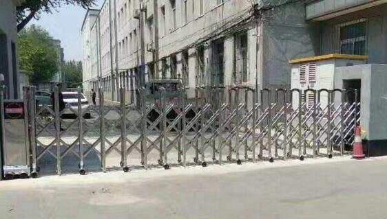 承德出安智能伸縮門成為江南?？さ陌踩醋o