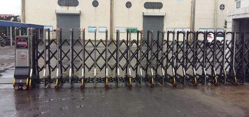 承德出安智能電動(dòng)伸縮門(mén)成為承德高中壓閥門(mén)管件集團(tuán)有限公司的門(mén)柱