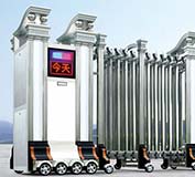 南平出安智能伸縮門進(jìn)駐南平市新海豐食品冷凍有限公司