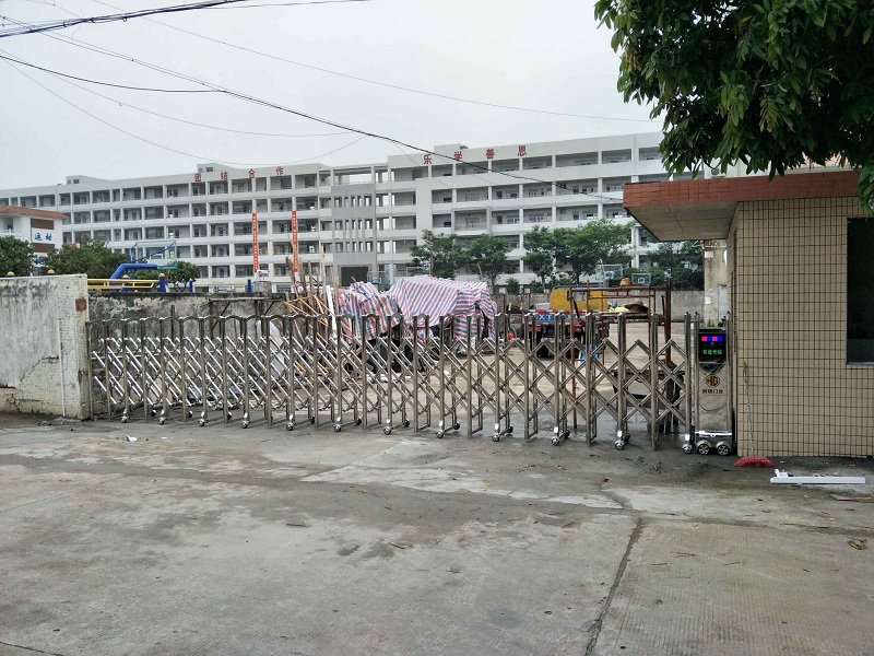 濮陽出安智能電動伸縮門進駐濮陽市第一中學電動伸縮門