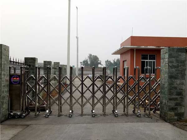 慶賀樂山出安智能電動(dòng)伸縮門進(jìn)駐樂山市五通橋區(qū)洪貴機(jī)械加工廠