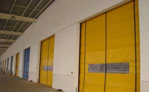 高強(qiáng)度防風(fēng)快速堆積門