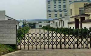 廣東萬(wàn)方石業(yè)伸縮門案例