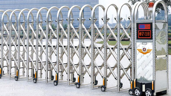 喜迎玉溪出安智能伸縮門進(jìn)駐櫻花谷