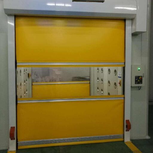 衡水出安智能卷簾門安裝在昊和沁園大門口