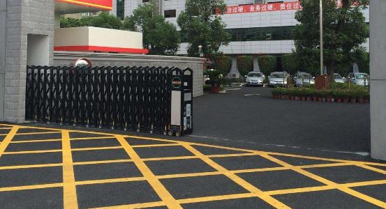 衡水出安智能電動(dòng)伸縮門點(diǎn)綴衡水新光新材料科技有限公司