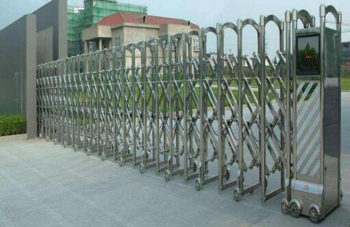 衡水出安智能為衡水文學(xué)與傳播學(xué)院增添電動伸縮門