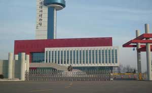 撫順煤礦博物館電動伸縮門案例