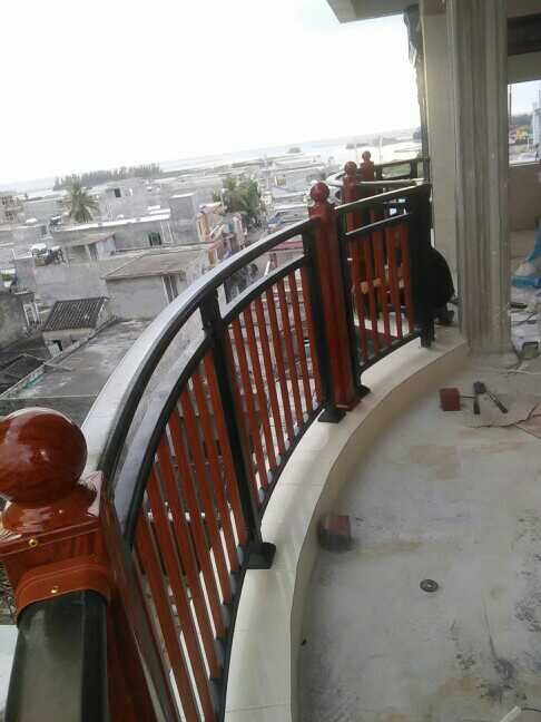 海口出安智能鋅鋼陽臺護(hù)欄進(jìn)駐?？谌一鄹? />   
                <div   id=