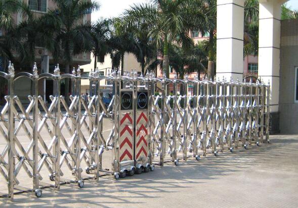 衢州出安智能電動(dòng)伸縮門順利進(jìn)駐衢州職業(yè)技術(shù)學(xué)院大門口