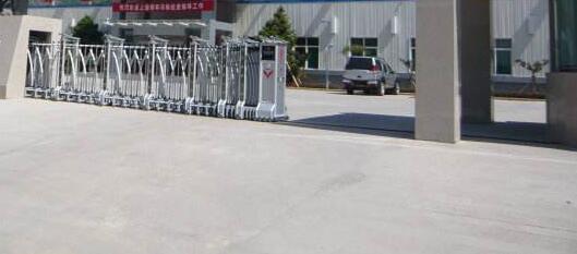 舟山綠城育華（國(guó)際）學(xué)校與舟山出安智能電動(dòng)伸縮門達(dá)成合作協(xié)議