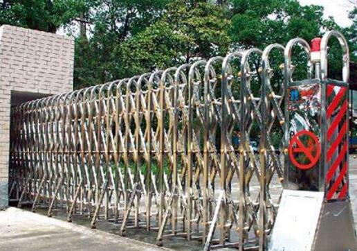 舟山市智慧城市運營有限公司大門口的電動伸縮門由舟山出安智能提供