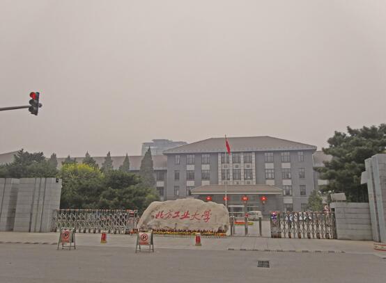 麗水出安智能電動(dòng)伸縮門在北方工業(yè)大學(xué)的風(fēng)采