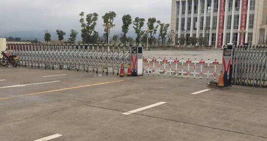 麗水出安智能伸縮門進(jìn)駐麗水市囿山小學(xué)