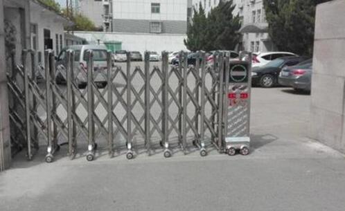 麗水出安智能伸縮門在世茂璀璨江山的工程驗收