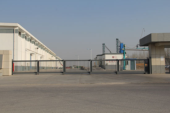 晉中伊利乳業(yè)有限責(zé)任公司分段平移門案例 - 中出網(wǎng)-智能出入口與停車充電門戶