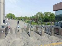 寧夏石化五通道室外人臉識(shí)別門(mén)禁閘機(jī)