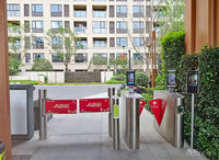 人臉識別門禁閘機幫助小區(qū)安全出行