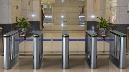 何為定制荊門智能通道閘服務？它為企業(yè)帶來什么價值？