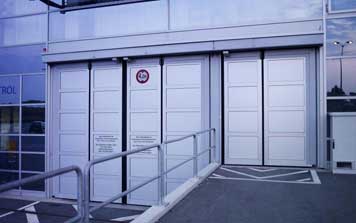 工業(yè)折疊門