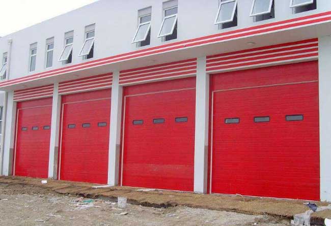 工業(yè)折疊門