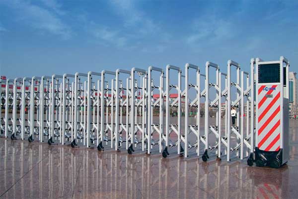 銅陵福景東方?幸福家園伸縮門案例 - 中出網(wǎng)-智能出入口與停車充電門戶